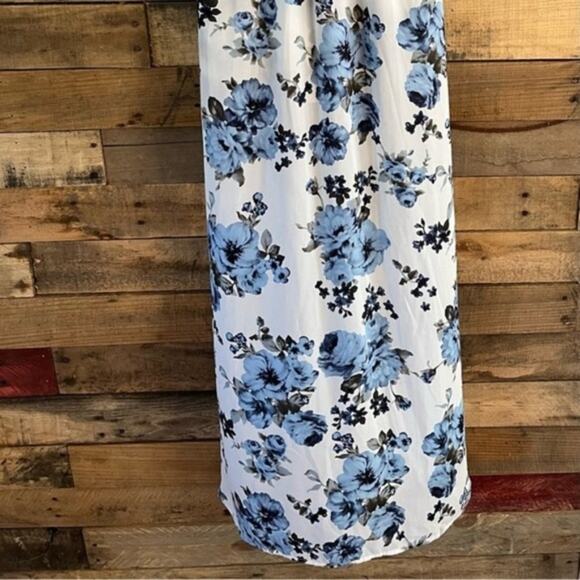 Peach Love California White And Blue Floral Maxi Romper Size Medium - Picture 10 of 11